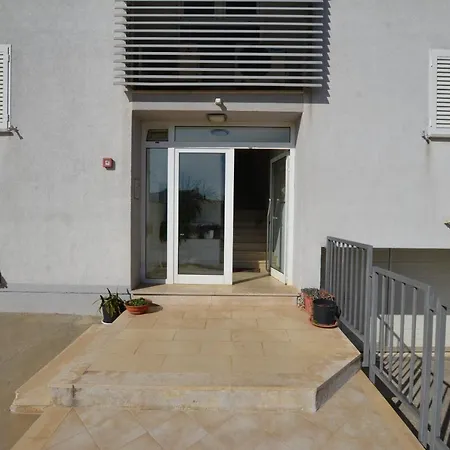Aleksandra Apartment
